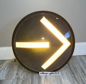Yellow Grey Arrow 12” Traffic Light Signal LED Leotek Replacement Man Cave Bar - Picture 1 of 2