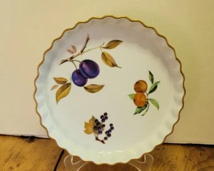 Royal Worcester Evesham Gold 9" Round Quiche Pie Baking Dish ENGLAND Used - Picture 1 of 5