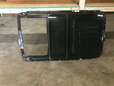 BMW OEM X5 E70 07-13 ПАНОРАМНЫЙ СОЛНЦЕ ЛУНА КРЫША КРОНШТЕЙН РАМА ВЕРХНЯЯ СТЕКЛЯННАЯ ПАНЕЛЬ  - Изображение 1 из 4