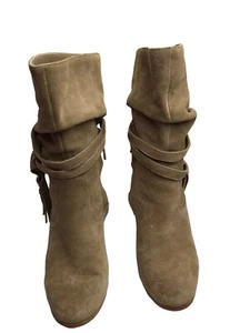 Tahari Johnny Tan Suede Leather Tassel Slouchy Boots Sz 7 - Picture 1 of 10