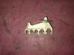 1990-2001 Jeep Cherokee XJ Brake Line EVAP Line Firewall Holder Clip - Picture 1 of 2