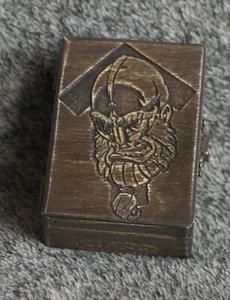 Runa Tiwaz - Vikingo - Guerrero - Honor - Mini caja/ataúd de joyería de madera temática - Imagen 1 de 6