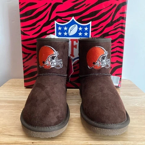 CLEVELAND BROWNS Cuce Shoes NFL Official Brown Mini Boots (Women's Size 7) Cover