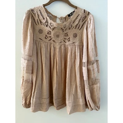 Blusa boho Miss Me para mujer beige de encaje floral bordada manga larga pequeña Foto 1 de 4