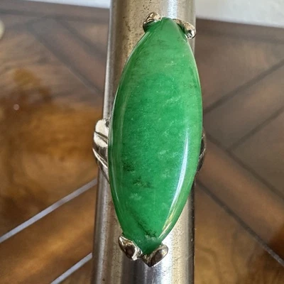 Anillo llamativo de colección para mujer talla 7,75 verde aventurina piedra cabina aleación metal Foto 1 de 4