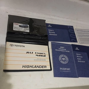Toyota Highlander Owner's Manual 2007 Set Book with Leather Case - Bild 1 von 4