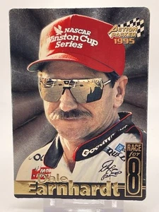 Carta Winston Cup Stars 1995 Action Packed #DE-2 Dale Earnhardt - Corsa per 8 - Foto 1 di 4