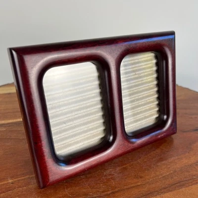 Marco de fotos de palisandro doble vintage 2x3 respaldo de madera Tailandia Foto 1 de 4