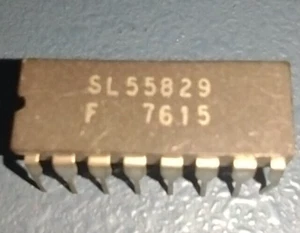 Fairchild SL55829 7 segment decoder, driver IC/NOS/16 pin Ceramic DIP pkg. - Picture 1 of 3