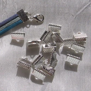 LOT DE 100 EMBOUTS PINCES ATTACHE RUBAN À GRIFFES GROS GRAIN 10MM ARGENTES *A64 - Picture 1 of 3