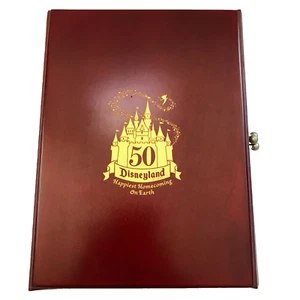 Álbum de fotos de madera de Disney Disneyland 50 aniversario raro coleccionable libro de edición limitada - Imagen 1 de 12