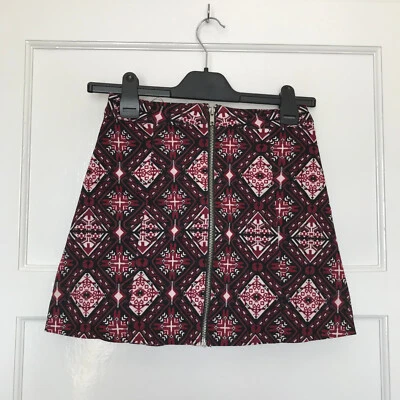 H&M Burgundy Corduroy Skirt Size 8 Mini Short Cotton Geometric Diamond Print - Image 1 of 4