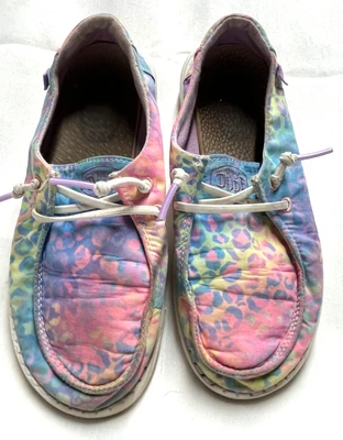 Girl's HEY DUDES- Tie Dye Cheetah Print- Size Youth 2 - Image 1 of 4