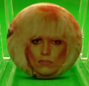1.25" Vintage Motley Crue Vince Neil Pin Button Pinback 1980s - Picture 1 of 2