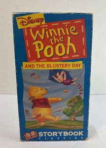 Winnie the Pooh and the Blustery Day Storybook Classics (VHS, 1994) - Imagen 1 de 12