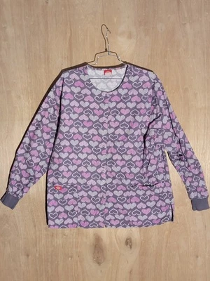 Blusa Médica Dickies Para Mujer Estampado Corazón Botón Púrpura Rosa Manga Larga L Enfermería Foto 1 de 4