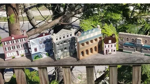 LOT OF 5 SHEILA'S HOUSES / SHOPS COLLECTABLE SHELF SITTERS PINK JOHN RUTLEDGE - Picture 1 of 24