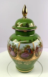 Tarro de urna cubierto de porcelana estilo Royal Vienna vintage verde 6,5" - Imagen 1 de 12