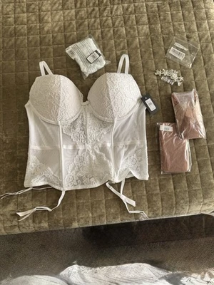 White Lace Corset Size 2x, Pantyhose And Hairpin - Image 1 of 4