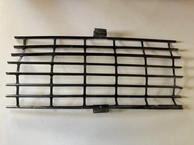 Parrilla inferior delantera Fiat Sport Spider Foto 1 de 4
