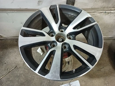 17x7 Wheel Rim from 2016 Toyota RAV4 11828593 - Image 1 of 4