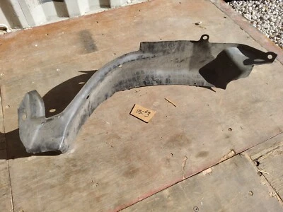 OEM 1986-1997 Ford Aerostar Front Left Rearward Inner Fender Liner — 第 1/2 张图片