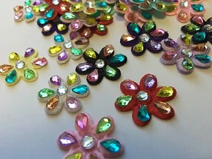 100  x 20mm Mixed Flower Crystals Sew On Embellishments DIY Card Making - Picture 1 of 2