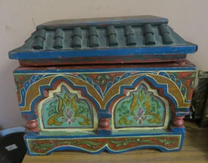 Vintage Moroccan  Berber Hand Carved Painted Wooden Box Chest 8" x 13" - Picture 1 of 12