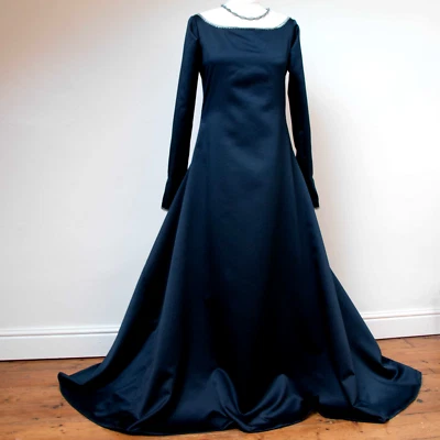 Vestido de satén azul oscuro renacentista medieval + círculo de cota de malla hecho a mano Reino Unido 10 Foto 1 de 4
