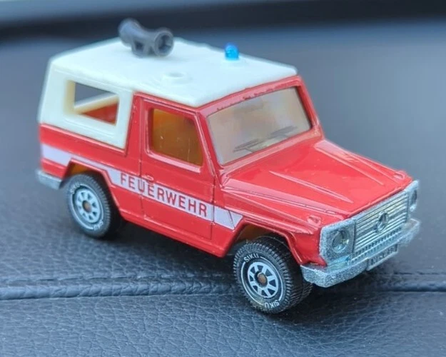 Coche diecast vintage Siku hecho en Alemania Occidental Mercedes Benz 280 GE ¡Muy bonito! Foto 1 de 4