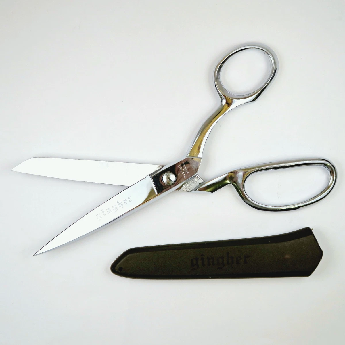 Gingher 8 Inch Knife Edge Dressmaker Shears – Quilt In A Day