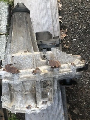 2008-2015 Nissan Titan Armada 4X4 TRANSFER CASE 33100-EA310 - Image 1 of 4