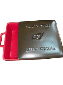 Bella Cucina Red Square Casserole Dish with Rooster lid Stoneware 9 in x 9 in - Picture 1 of 4