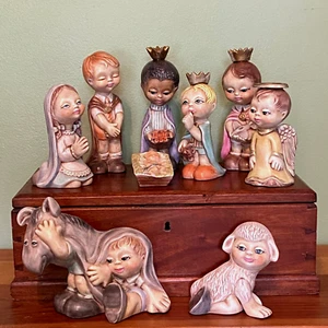 Presepe di Natale vintage Gare bambini 9 pezzi ceramica dipinta a mano Gesù Maria usato in ottime condizioni - Foto 1 di 24