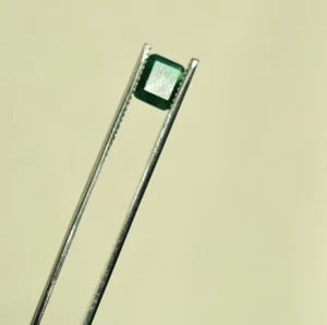 1.25 Ct Natural Top Green Swat Emerald Cut Gemstone From Pakistan. - Picture 1 of 10