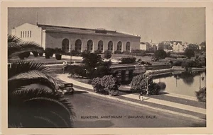Postal antigua del auditorio municipal de Oakland California - Imagen 1 de 2
