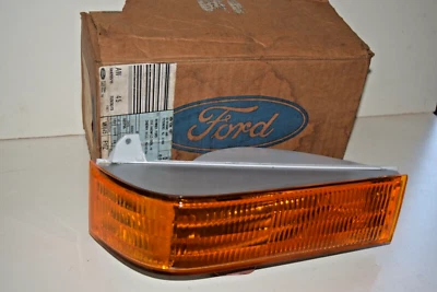 1989-90 Bronco II 91-94 Ford Explorer 89-92 Ranger RH parklamp NOS 93 1990 1991 - Image 1 of 4
