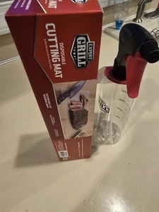 Expert Grill Disposable Cutting Mat & Spray Bottle - Picture 1 of 5