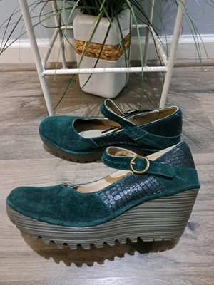 Fly London Yuko Womens 37/6.5 /7 Green Leather Suede Wedge Comfort Sandals Shoes - Image 1 of 4