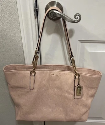 Bolso de Mano Cartera COACH 26769 Madison Cuero Guijarro Rosa Polvoriento Este Oeste Foto 1 de 4