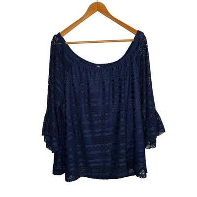 Top para mujer Avenue 26/28 azul marino fuera del hombro encaje manga campana femenino Foto 1 de 4