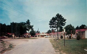 Vintage Mayfair Motel Concord NC Photochrome Postcard 1950s-60s - Picture 1 of 2