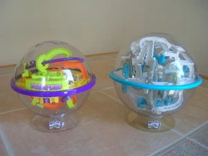 2 Perplexus Ball 3D Brain Teaser Spherical Maze Puzzle games toy Original + Epic - Picture 1 of 7