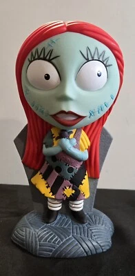 Disney Tim burtons The Nightmare Before Christmas Coin Bank Sally  - Imagem 1 de 4
