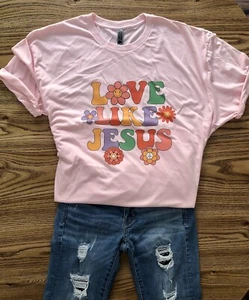 NEW Floral Love Like Jesus Pink Graphic T-shirt Women’s Size 2XL Christian Gift - Picture 1 of 2