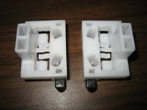 Chevrolet Volt 2010-2015 Window Regulator Repair Clips (2) Front Left/Right - Picture 1 of 4