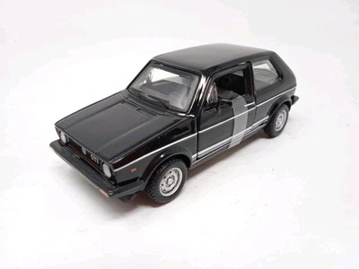 Bburago Volkswagen Golf MK1 GTI - Scala 1/32 - Immagine 1 di 4