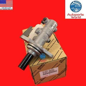 GENUINE TOYOTA HIGHLANDER SIENNA RX350 RX450h BRAKE MASTER CYLINDER 47201-48202 - Picture 1 of 4