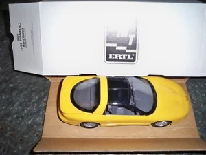 AMT scala 1:25 1993 Pontiac Firebird Sunrise Yellow #6820 Rivenditori PROMO MAI APERTO - Foto 1 di 3