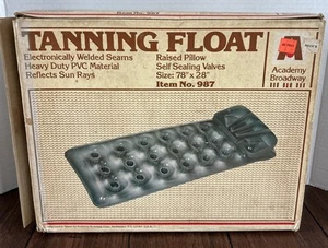 Raro de colección. "Flotador de piscina de bronceado Academy Broadway material de PVC de alta resistencia 78"" X 28""" - Imagen 1 de 13
